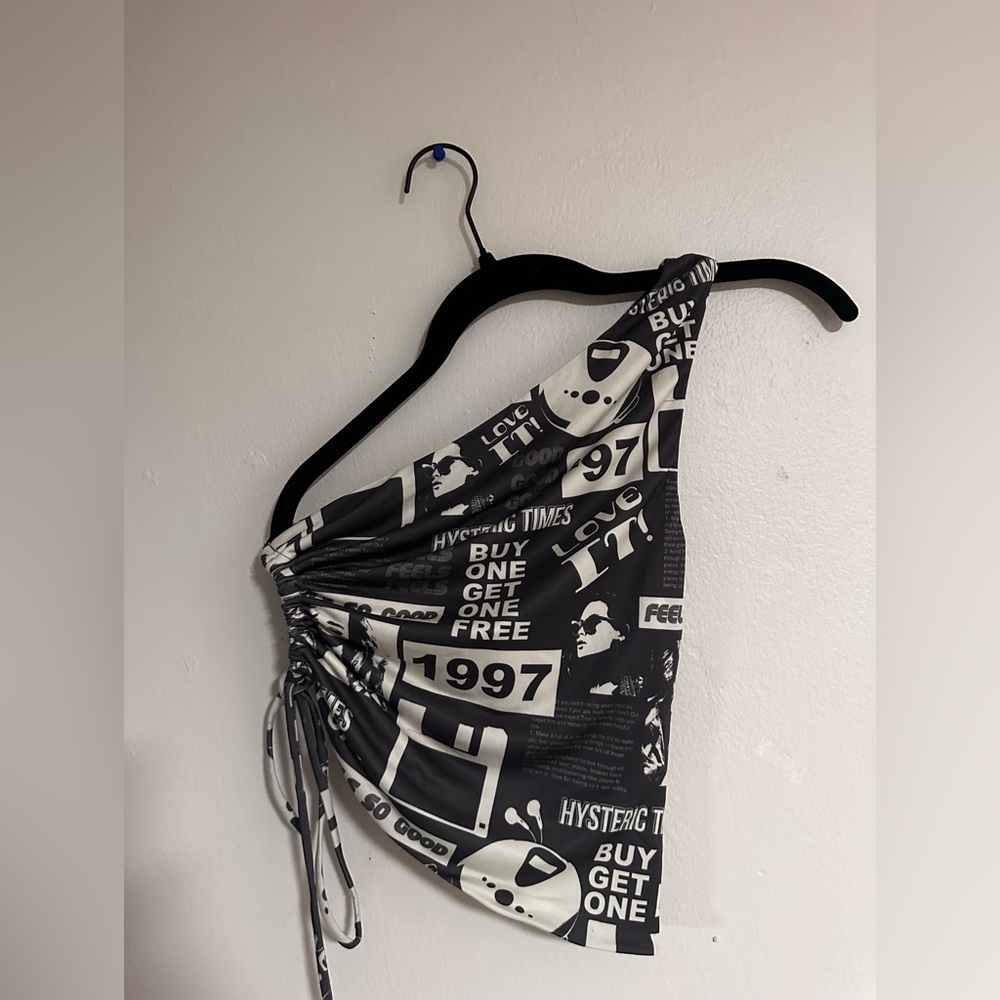 The Kript One Shoulder Black and White Crop